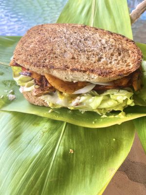 BLAT 🥥🥓🥬🥑🍅  at Moku Roots in Kula