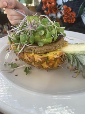 Loco moku  at Moku Roots in Kula
