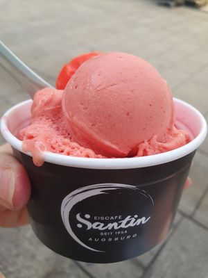  at Eis Santin in Augsburg