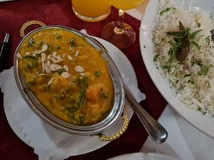 Vegan Mango mixed Vegetables
-
Frisches gemischte Gemüse mit frischer Mango-Safran-Cashewnuss-Soße at Sangam in Augsburg