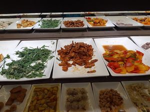 Buffet Style, Photo Credits Sally Koh at Sushi Zìzhucan 素食自助餐  - Zuoying District in Kaohsiung