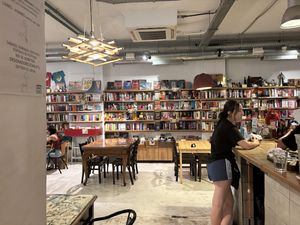 Boeken café   at Ubik Café in Valencia