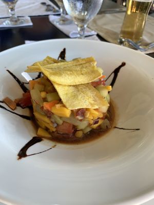 Mango and avocado tartar at La Luna in Manuel Antonio