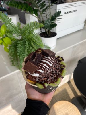 Choc Treat Yo'Self bowl at Acai Brothers in Prahran