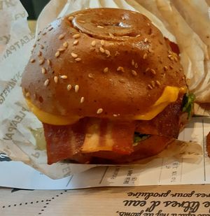  at Hank Cuisine Végétale - Rochechouart in Paris