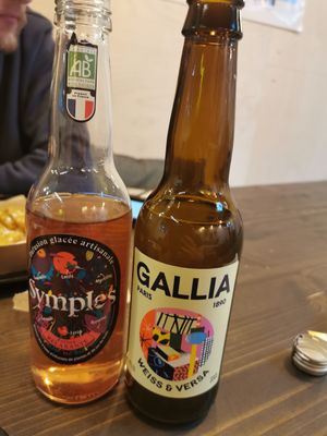  at Hank Cuisine Végétale - Rochechouart in Paris