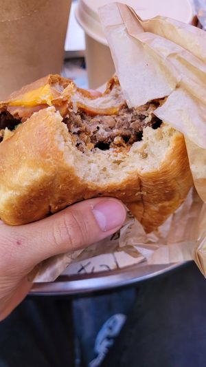  at Hank Cuisine Végétale - Rochechouart in Paris