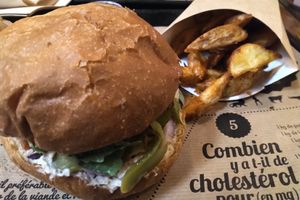  at Hank Cuisine Végétale - Rochechouart in Paris