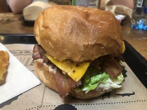   at Hank Cuisine Végétale - Rochechouart in Paris