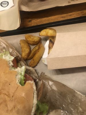   at Hank Cuisine Végétale - Rochechouart in Paris