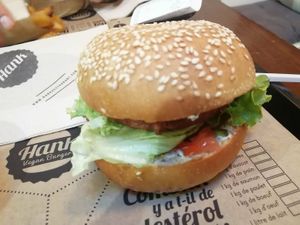 Tourist Burger at Hank Cuisine Végétale - Rochechouart in Paris