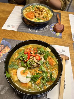 chicken ramen and tofu ramen  at  Wagamama - Hammersmith in West London