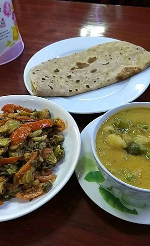 tea leaf salad (3000k - recommend!), potato curry (4000k) and chappati (500k) at Marie Min in Mandalay
