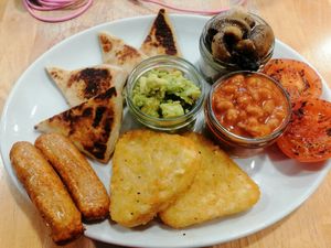 Farmhouse breakfast, GF and vegan at Causeway Cafe in Belfast