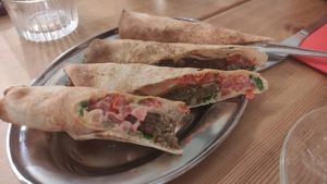 Wrap de falafel at IAKNI in Barcelona