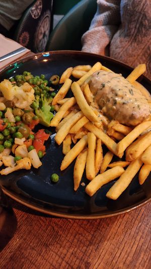 Chicken and chips at Vegetus in Cheltenham