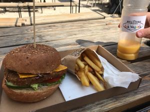 Yum vegan food at Las Vegan's - Vegan Garden Trailer in Budapest