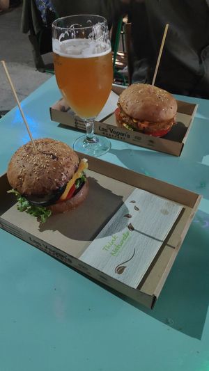 Sweet dream and hot cheezy at Las Vegan's - Vegan Garden Trailer in Budapest