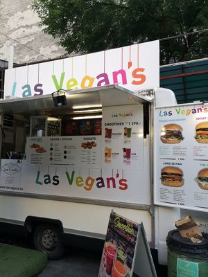 Truck at Las Vegan's - Vegan Garden Trailer in Budapest