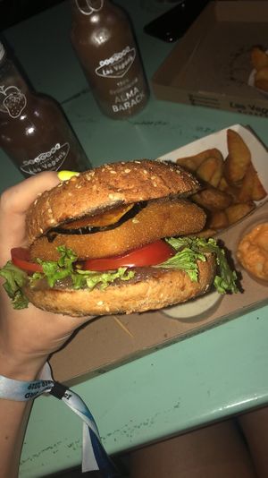 Sweet Dream burger at Las Vegan's - Vegan Garden Trailer in Budapest