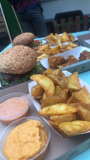 Burgers, wedges and nuggs at Las Vegan's - Vegan Garden Trailer in Budapest