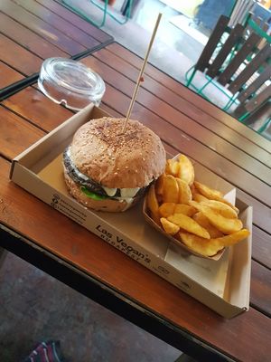 Amazing portobello mushroom burger with fries! Defo would reccomend at Las Vegan's - Vegan Garden Trailer in Budapest
