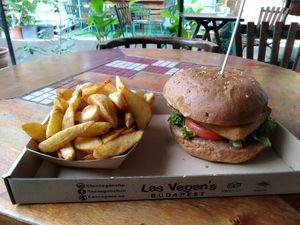 Sweet dream burger with steak potatoes at Las Vegan's - Vegan Garden Trailer in Budapest