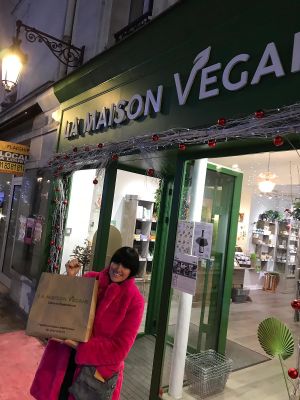 Very happy girl!!! at La Maison Vegane in Puteaux