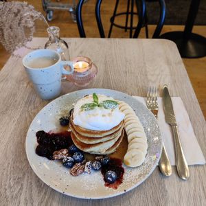 American pancakes 129kr and Bryggkaffe 39kr at Mahalo  - Odengatan in Stockholm