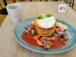 Yum at Mahalo  - Odengatan in Stockholm