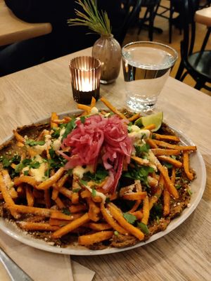 Loaded fries before guys - 129kr - 9/1-25 at Mahalo  - Odengatan in Stockholm