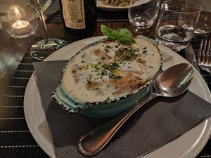 Lasagna al ragù di lenticchie e mozzarella veg at Ciriera Osteria Vegan in Trequanda