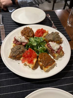 Bruschetta of different flavours  at Ciriera Osteria Vegan in Trequanda