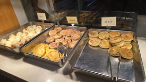 Buffet at SUHU 素虎 - Qianmen in Beijing