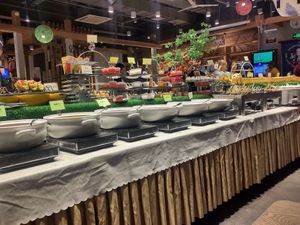 Buffet at SUHU 素虎 - Qianmen in Beijing