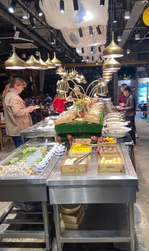 Buffet  at SUHU 素虎 - Qianmen in Beijing