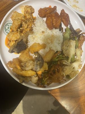 chilli tofu, sweet and sour tofu, spicy veggies, fried mushrooms  at SUHU 素虎 - Qianmen in Beijing