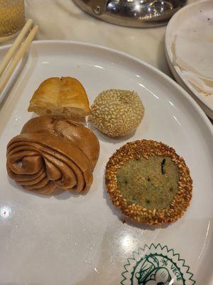 Sweets at SUHU 素虎 - Qianmen in Beijing