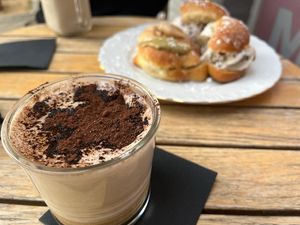 Chocolate Cappuccino at Dolce & Vegana in Madrid