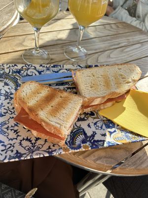   at Dolce & Vegana in Madrid