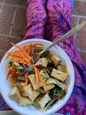 was hangry and got Uber eats, this was perfect. Crunchiest tofu and perfect vermicelli noodles 🍜 also got fried pumpkin rice paper rolls which are amazing 🥡🍲🥗 💓 #Veg at Warm & Cozy in Boronia