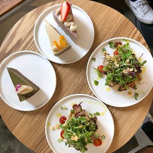 Raw food & dessert at The Raw by Twins in Seoul