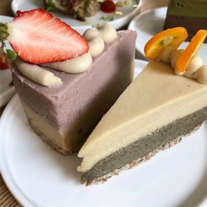 Strawberry lemon & black sesame/yuzu at The Raw by Twins in Seoul