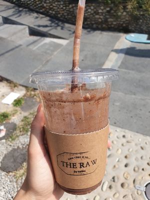 Amazing smoothie. I could have it every day😍 at The Raw by Twins in Seoul