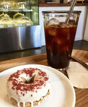 Ice Americano, injeolmi-raspberry donut at The Raw by Twins in Seoul
