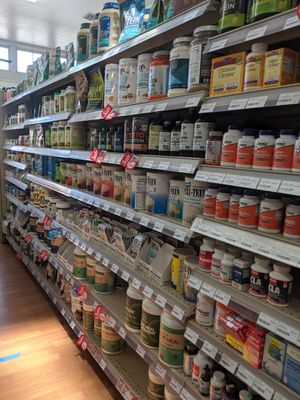 Supplements at Pacific Health Foods in Carpinteria