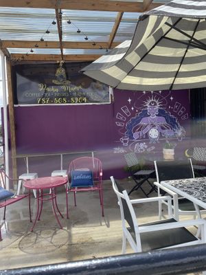 This is where you can eat outside at Pachamama Health Food in Humacao