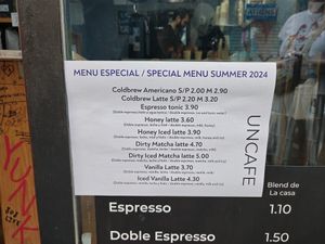  at Un Cafe in Valencia