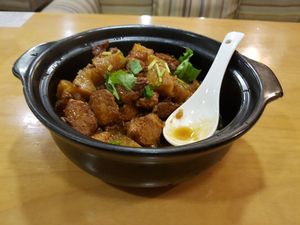 Vegan mean and potatoes. Big dish and the closest thing to meat I've tasted, really good and the potatoes are soft. 10/10 at Sanwei Shu Wu - Veggie House in Shanghai