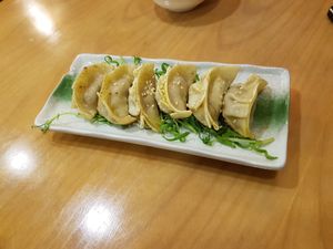 Fried vegan ham dumplings. Crunchy outside and with a great soft curry filling. 9/10 at Sanwei Shu Wu - Veggie House in Shanghai